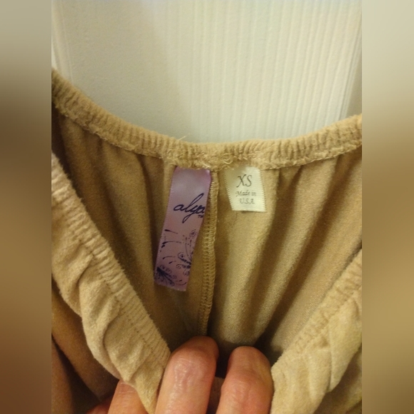 Alya off the shoulder top - Picture 3 of 5